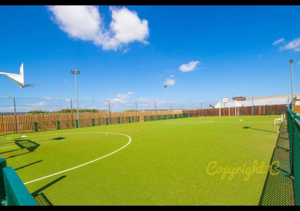 Mp768 - Camber Sands Holiday Park - Huge Lodge - Small Dog Friendly - Sleeps 8 ภายนอก รูปภาพ