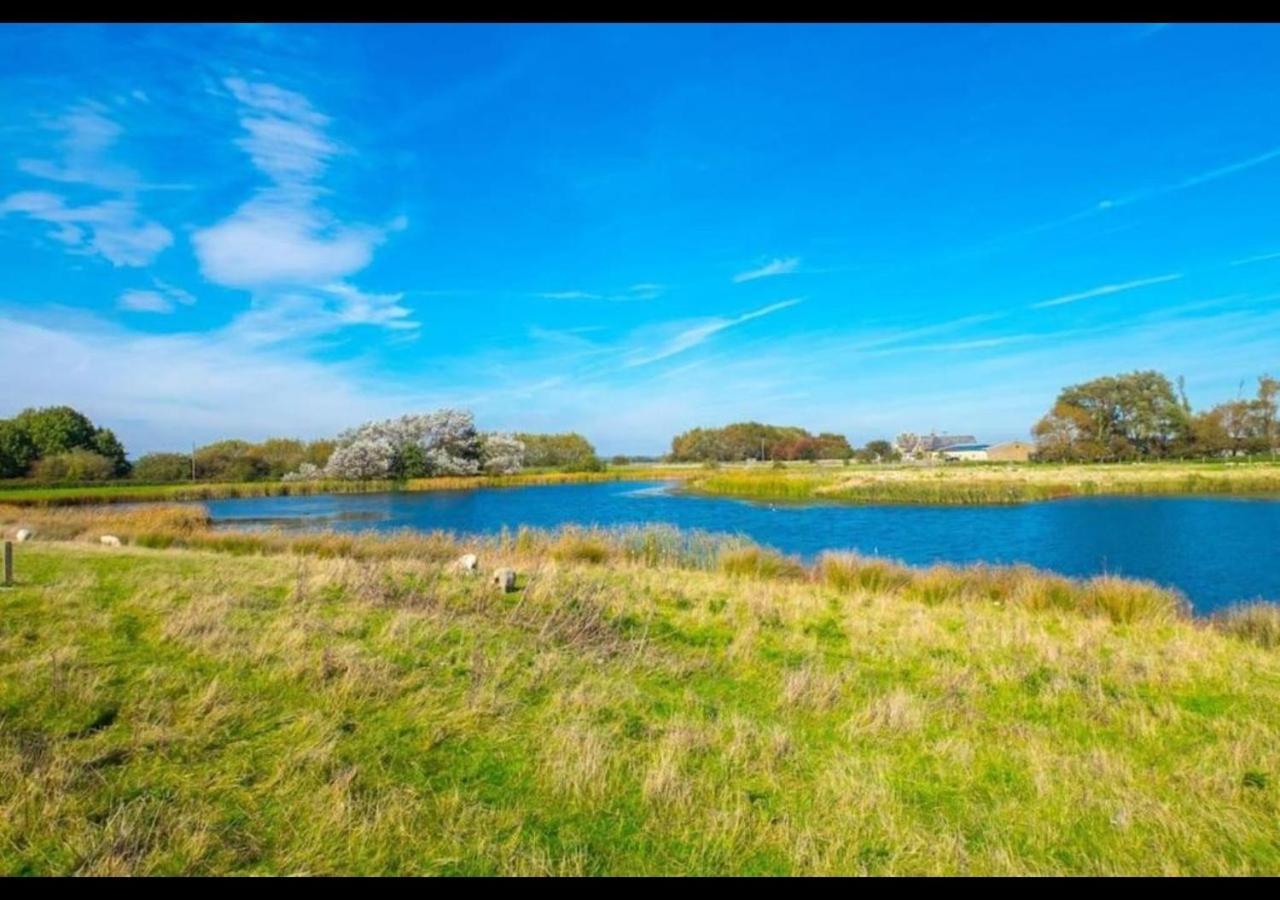 Mp768 - Camber Sands Holiday Park - Huge Lodge - Small Dog Friendly - Sleeps 8 ภายนอก รูปภาพ
