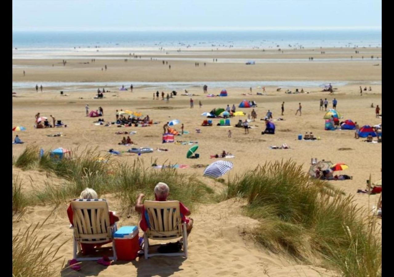 Mp768 - Camber Sands Holiday Park - Huge Lodge - Small Dog Friendly - Sleeps 8 ภายนอก รูปภาพ